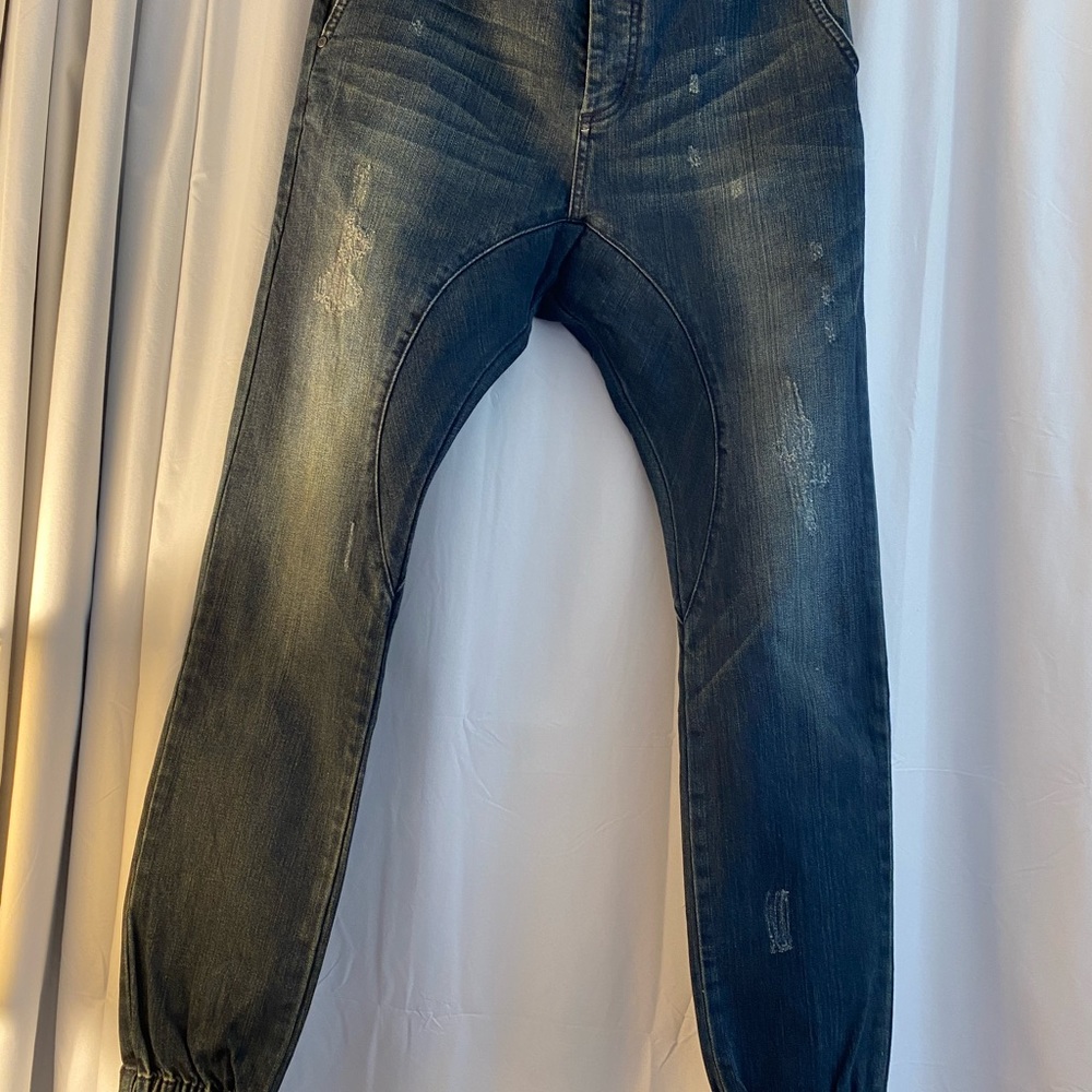 Zanerobe jeans. Jogger style Sz. 32